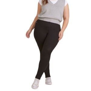 Forever 21 Plus Skinny Jeans Black Stretch Denim Women’s Size 14